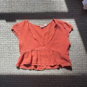 ROXY short sleeve cropped top